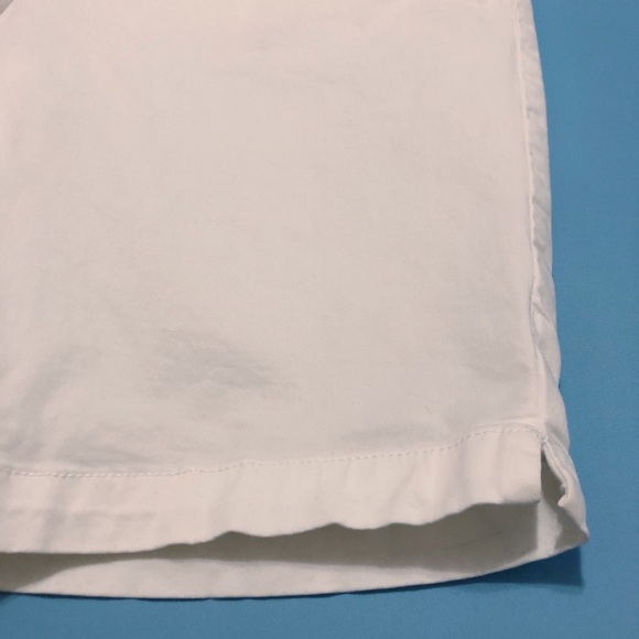 TOMMY HILFIGER | White Bermuda Shorts | Size 8 - Picture 13 of 16